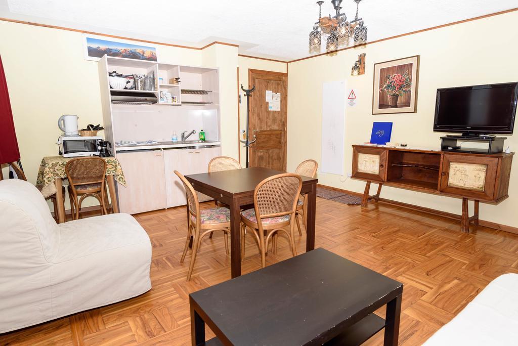 Hotel Genzianella 샴폴루크 외부 사진