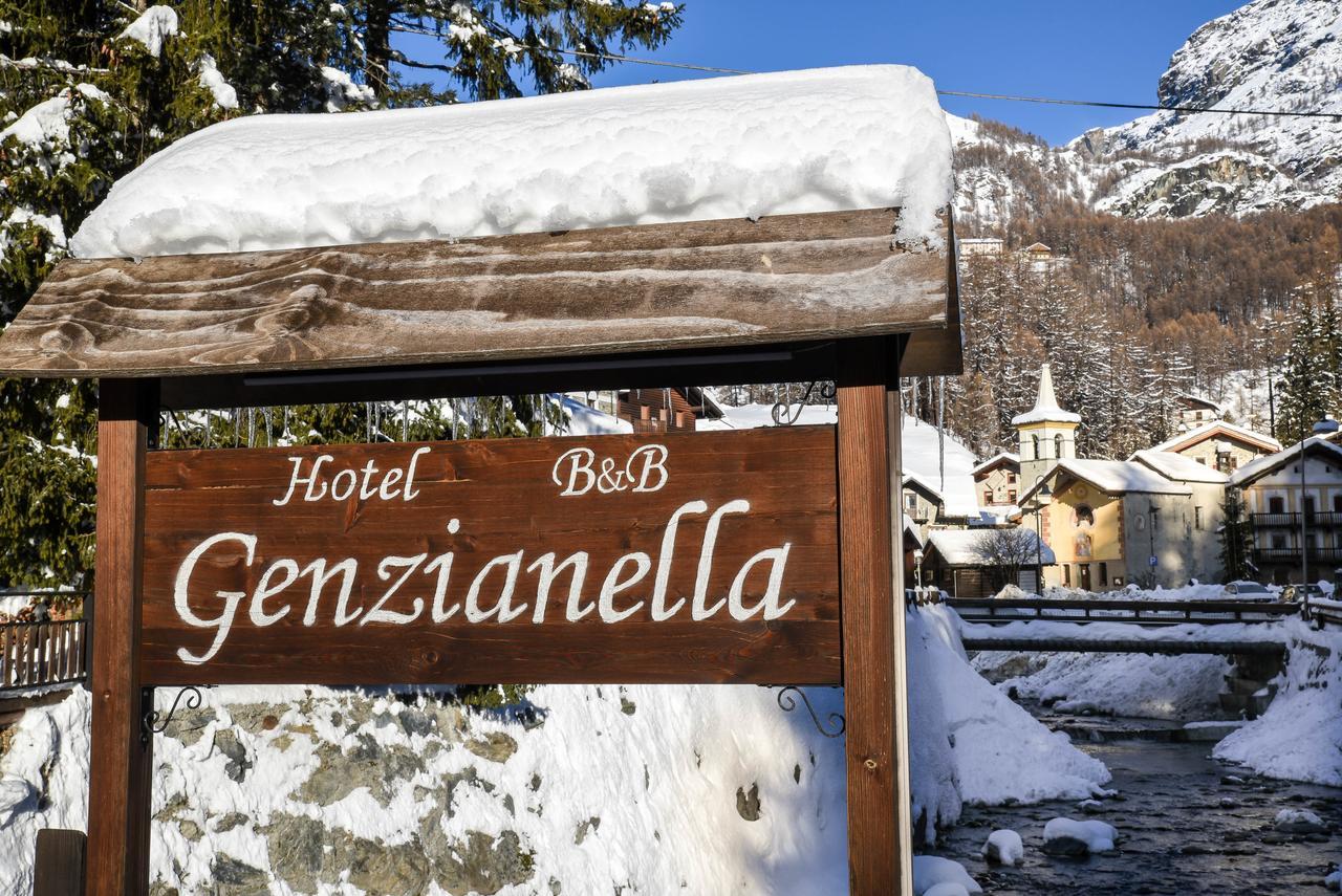 Hotel Genzianella 샴폴루크 외부 사진
