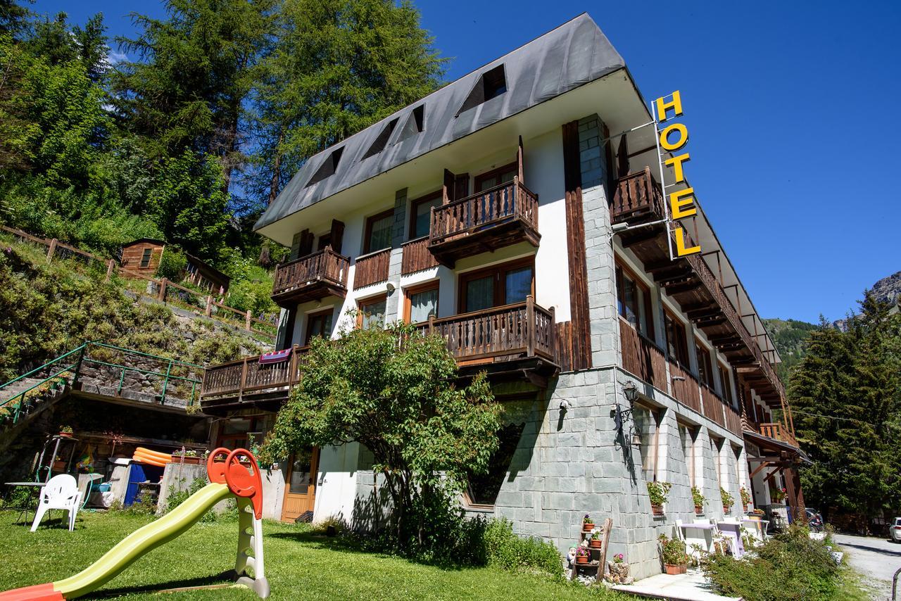 Hotel Genzianella 샴폴루크 외부 사진